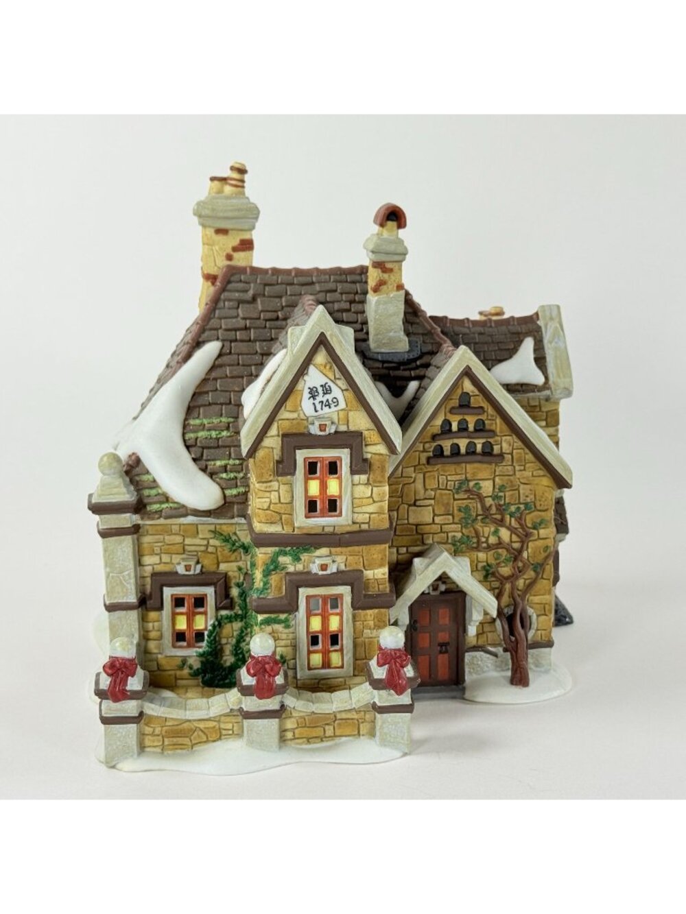 Vintage1999  Dept 56 Tattyeave Knoll 58311 Dickens Village Lighted Holiday House